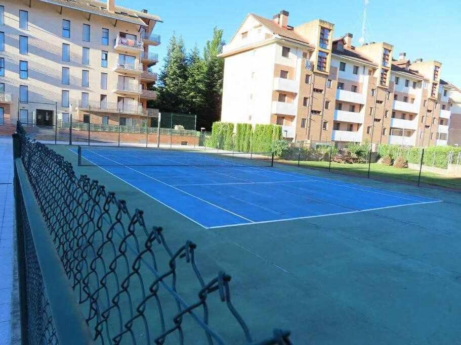 Apartament Precioso Atico Con Bonitas Vistas A La Pena Oroel Jaca Zewnętrze zdjęcie