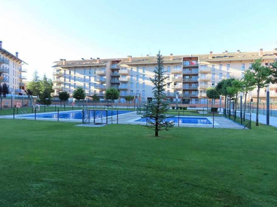 Apartament Precioso Atico Con Bonitas Vistas A La Pena Oroel Jaca Zewnętrze zdjęcie